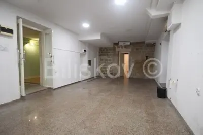 Poslovni prostor 112 m², Split, centar grada i ulaz s ulice