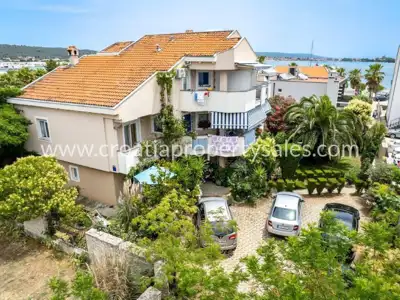 Apartmenthaus 610 m², Zadar - 50 m vom Strand - 2