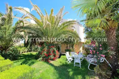 Apartmenthaus 610 m², Zadar - 50 m vom Strand - 4