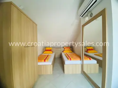 Stan, Brač, 116 m², 4-soban, 380 000 € - 10