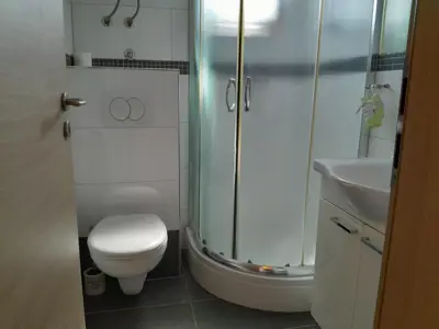 Apartment 52 m², Štinjan, Pula - garden 105 m² and two units - 11