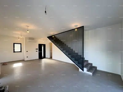 Vila 18 m², Medulin, bazen i garaža - 13
