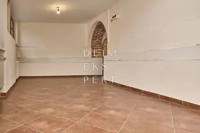 Brestje, Sesvete, Brestje, Gewerberaum, Parkplatz und Hof, 460 m² - 12