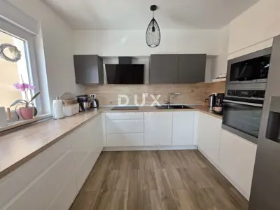 Wohnung 290 m², Nova Veruda - 3 Wohneinheiten - 16