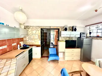 Haus 81 m², Murter - ruhige Straße und Nähe zum Zentrum - 2
