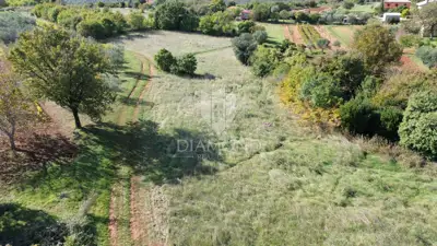 Baugrundstück 1.536 m², Marčana - ruhige Lage