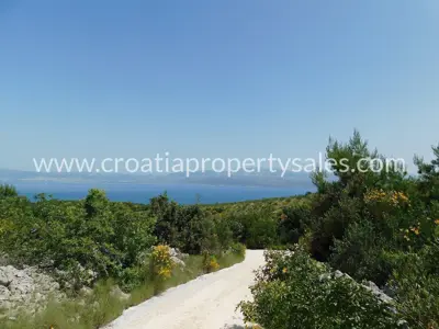 Grundstück, Brač, 35 057 m², 280 000 € - 2