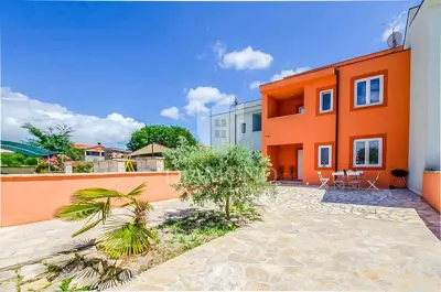 Pula, Umgebung, Ferienhaus in einer ruhigen Siedlung! - 2