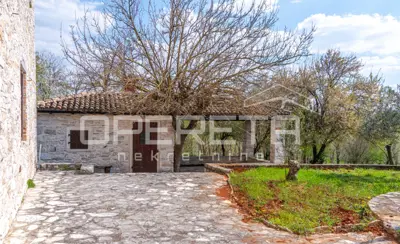 Stone house 650 m², Buje - tourism and hospitality potential - 17