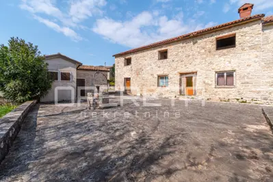 Stone house 650 m², Buje - tourism and hospitality potential - 14