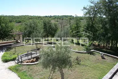 Stone house 650 m², Buje - tourism and hospitality potential - 4