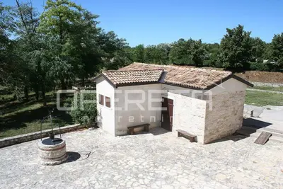 Stone house 650 m², Buje - tourism and hospitality potential - 5
