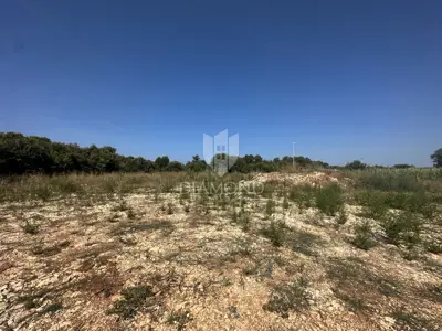 Pula, Veli Vrh, building land for business and production use - 3