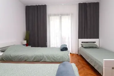 Wohnung 200 m², Poreč - 2 Etagen und 2 Eingänge - 9