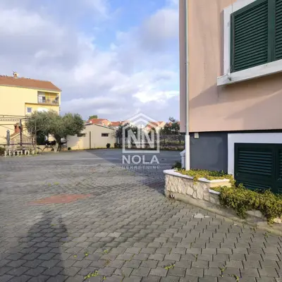 Mehrfamilienhaus, Srima - erste Reihe zum Meer und freier Blick - 4
