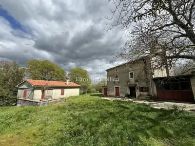 Haus zum Kauf in Labin, 230 m² - 2