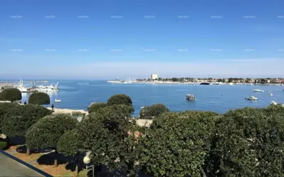 Umag, Meerblick! ! ! Moderne Wohnung im Zentrum von Umag - 50 m vom Meer entfernt