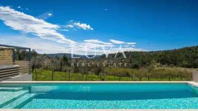 Haus 130 m², Hum - Pool und Jacuzzi - 2