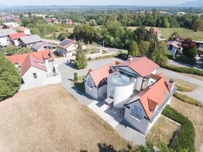 Kurija 570 m², Samobor Centar, velika parcela 7 319 m² - 6