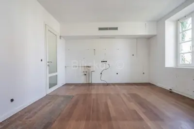 Kurija 570 m², Samobor Centar, velika parcela 7 319 m² - 11