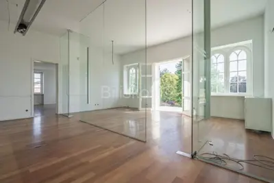 Kurija 570 m², Samobor Centar, velika parcela 7 319 m² - 9