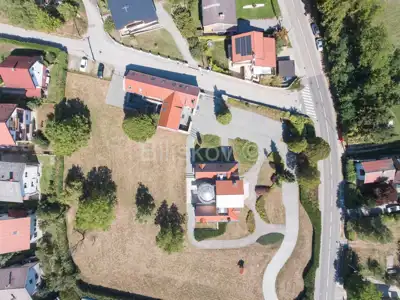 Kurija 570 m², Samobor Centar, velika parcela 7 319 m² - 5