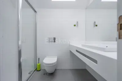 Kurija 570 m², Samobor Centar, velika parcela 7 319 m² - 21
