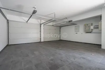 Kurija 570 m², Samobor Centar, velika parcela 7 319 m² - 20