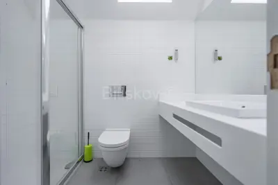 Kurija 570 m², Samobor Centar, velika parcela 7 319 m² - 21