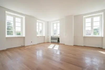 Kurija 570 m², Samobor Centar, velika parcela 7 319 m² - 15