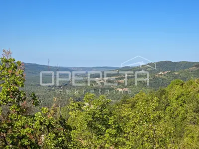 Poljoprivredno zemljište 3.690 m², Buzet - pogled na Butonigu - 4