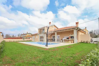 Rovinj, Umgebung, ausgezeichnetes Haus mit Pool