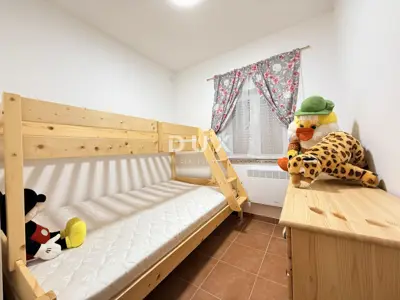 House 300 m², Mrkopalj - 4 apartments and 8 bedrooms - 12