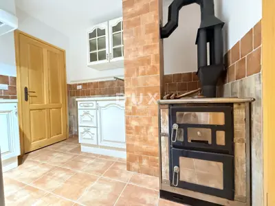 House 300 m², Mrkopalj - 4 apartments and 8 bedrooms - 17