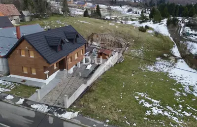 House 300 m², Mrkopalj - 4 apartments and 8 bedrooms - 5