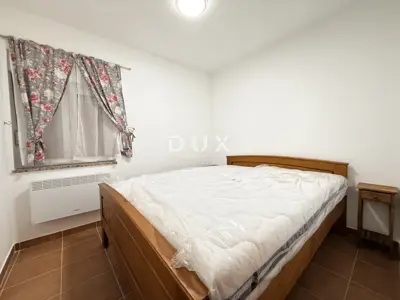 House 300 m², Mrkopalj - 4 apartments and 8 bedrooms - 11