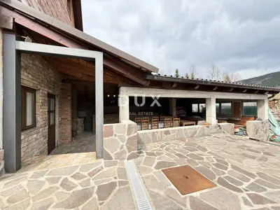 House 300 m², Mrkopalj - 4 apartments and 8 bedrooms - 15