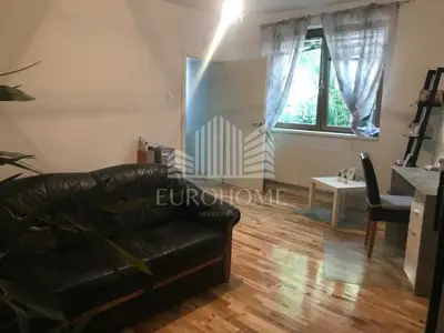 Haus zum Kauf in Donji grad, 204 m² - 8