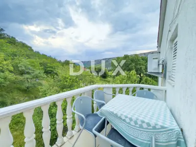 Haus 295 m², Batomalj - 5 Wohneinheiten - 21