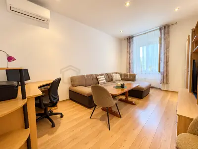 Wohnung zum Kauf in Pećine, 64 m²