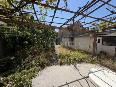 Stone house 150 m², Drivenik - quiet location - 18