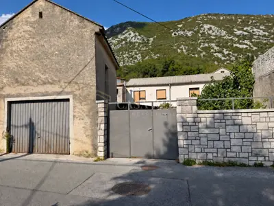 Stone house 150 m², Drivenik - quiet location - 19