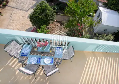 Kuća 245 m², Tisno na otoku Murteru, 4 stambene jedinice - 12