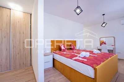 Villa 320 m², Krk auf der Insel Krk, beheizter Pool - 17