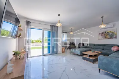 Villa 320 m², Krk auf der Insel Krk, beheizter Pool - 10