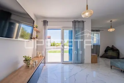 Villa 320 m², Krk auf der Insel Krk, beheizter Pool - 9