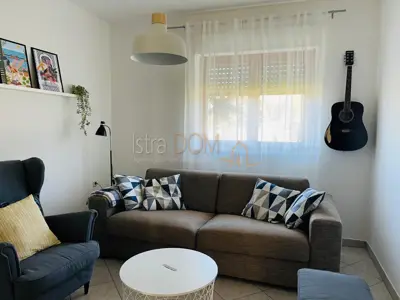 Kuća 160 m², Loborika - velika okućnica i mirno naselje - 11