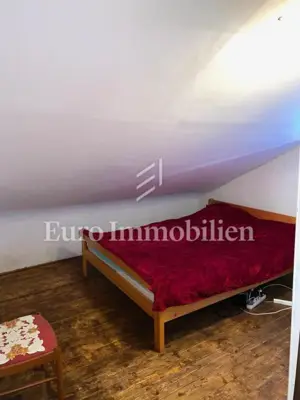 Samostojeća kuća s tri stambene jedinice, 100m od mora! - 12