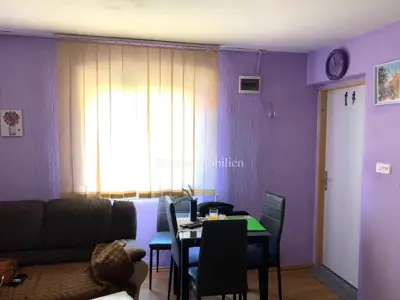 Samostojeća kuća s tri stambene jedinice, 100m od mora! - 3