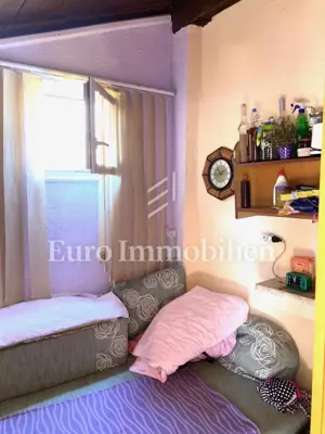 Samostojeća kuća s tri stambene jedinice, 100m od mora! - 5